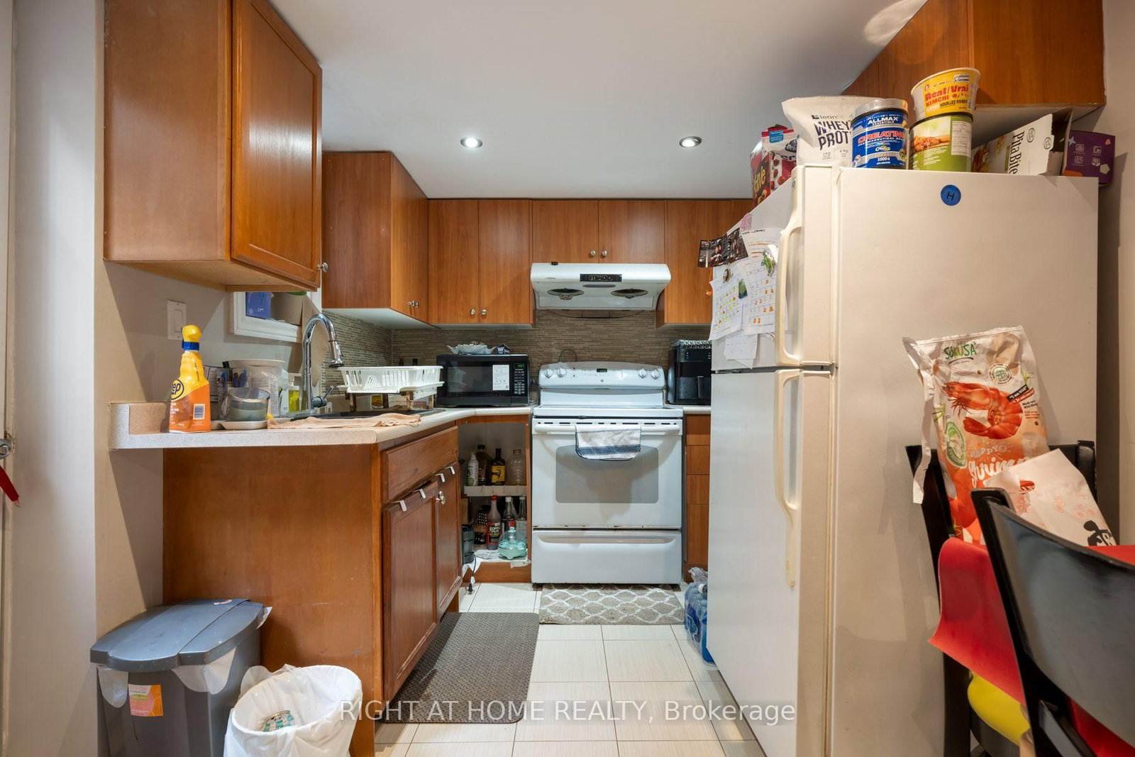 167 Goldhawk Trail • Toronto, ON photo 38