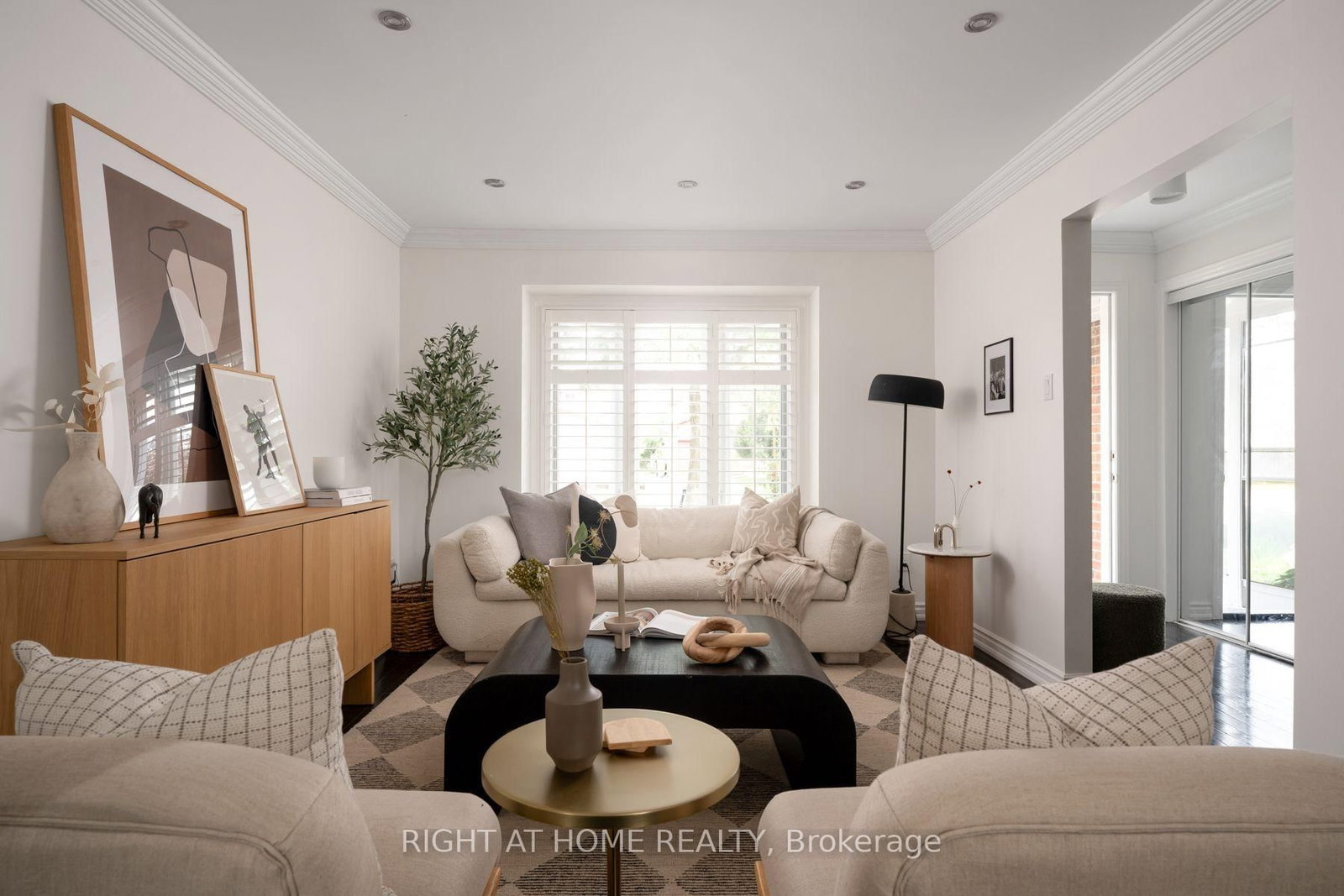 167 Goldhawk Trail • Toronto, ON photo 5