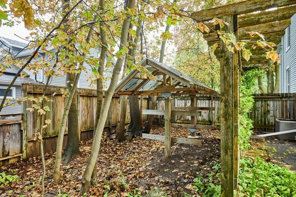 311 Byron Street N • Whitby, ON photo 30