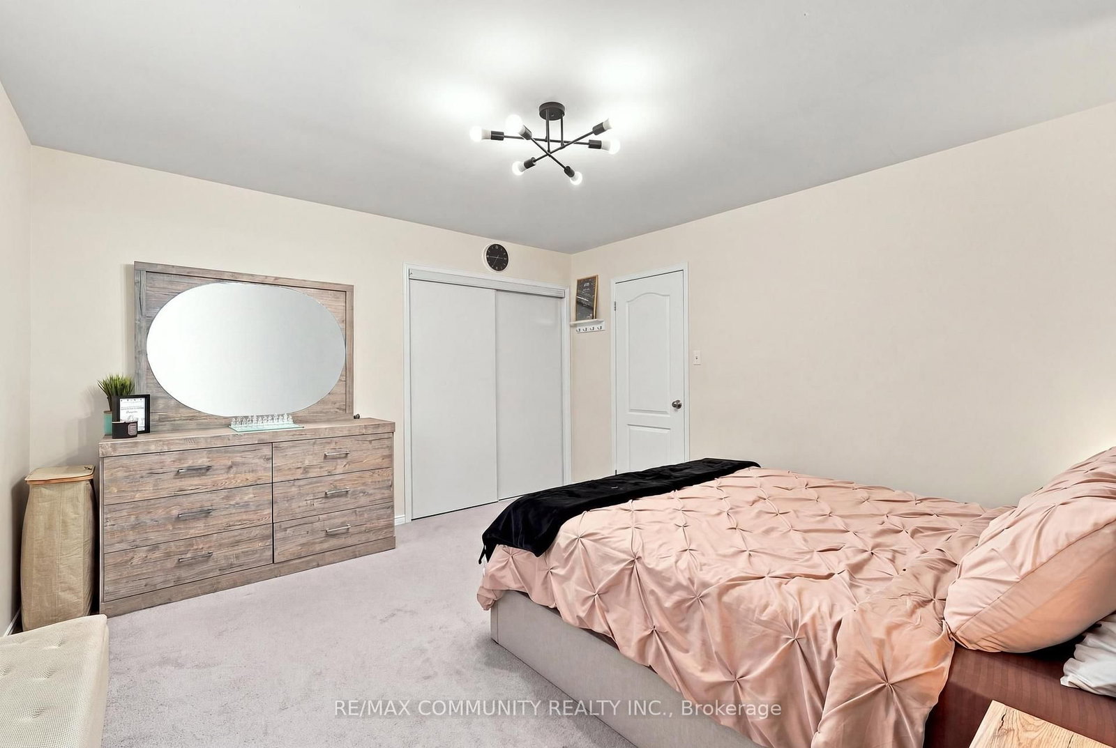 1775 Finkle Drive • Oshawa, ON photo 33