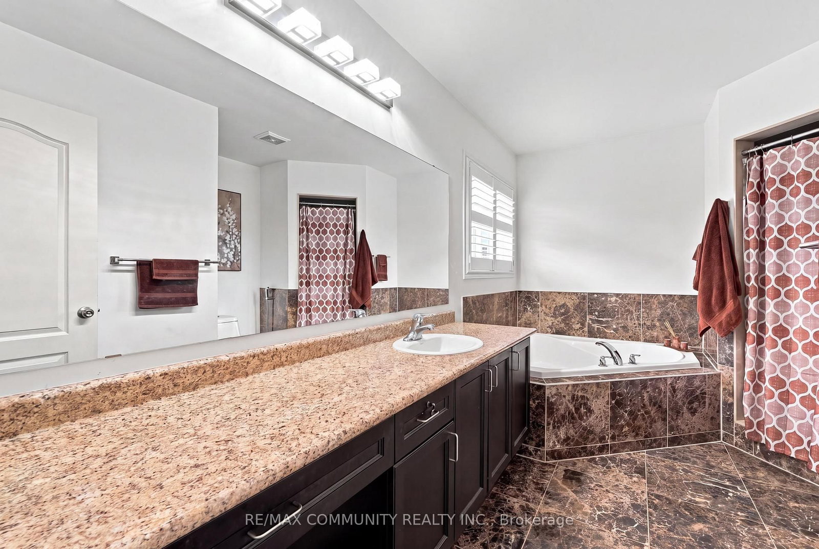 1775 Finkle Drive • Oshawa, ON photo 40