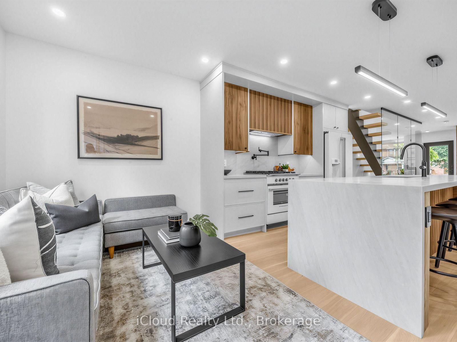 96 Woodycrest Avenue • Toronto, ON photo 21
