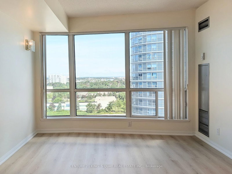 1701 - 8 Lee Centre Drive