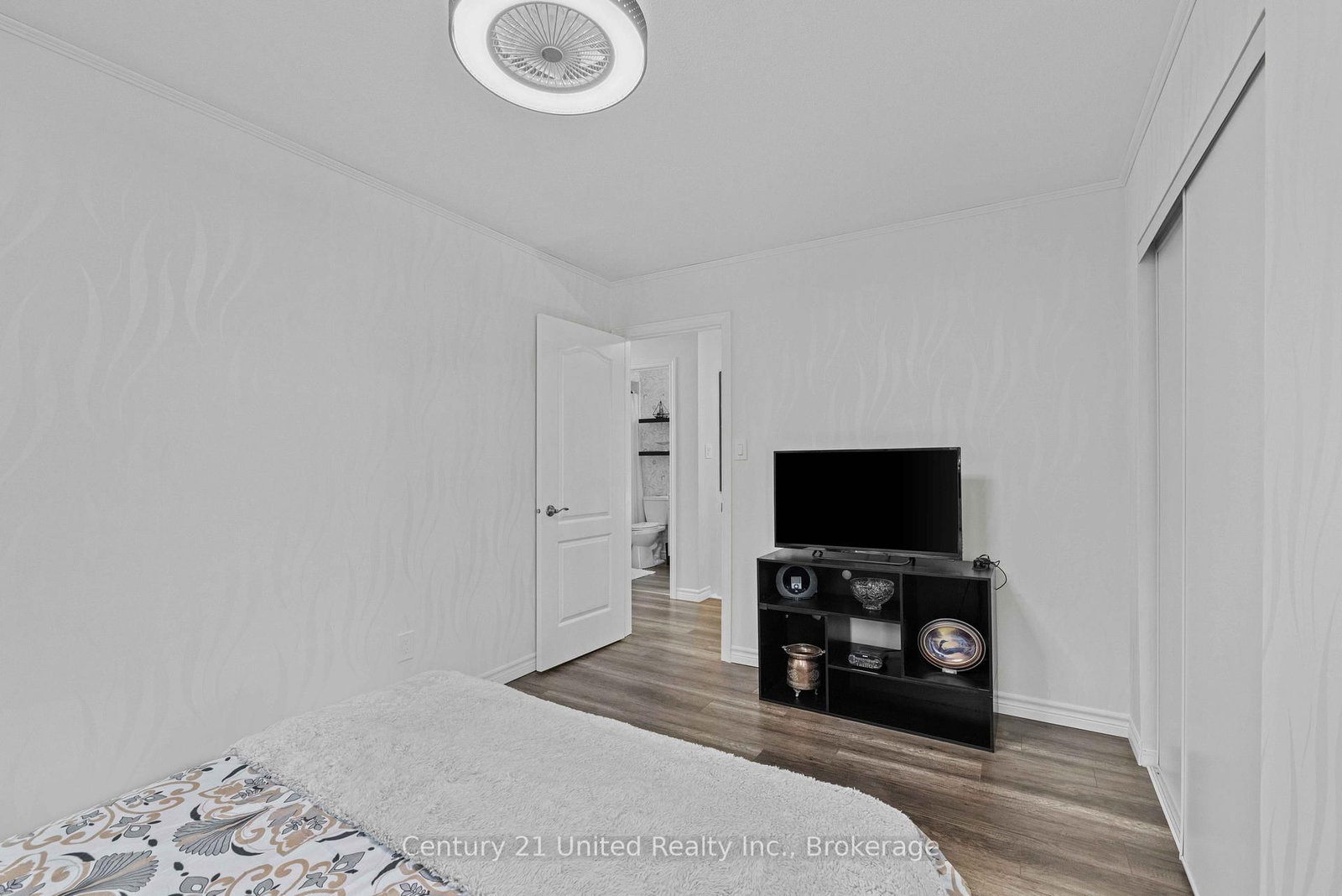 49 Waterview Lane • Clarington, ON photo 17