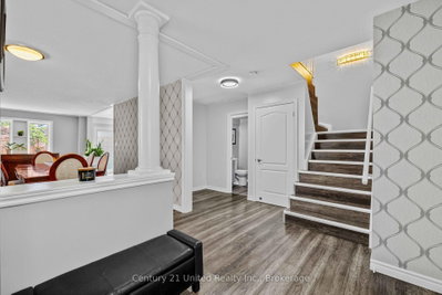 49 Waterview Lane • Clarington, ON photo 4