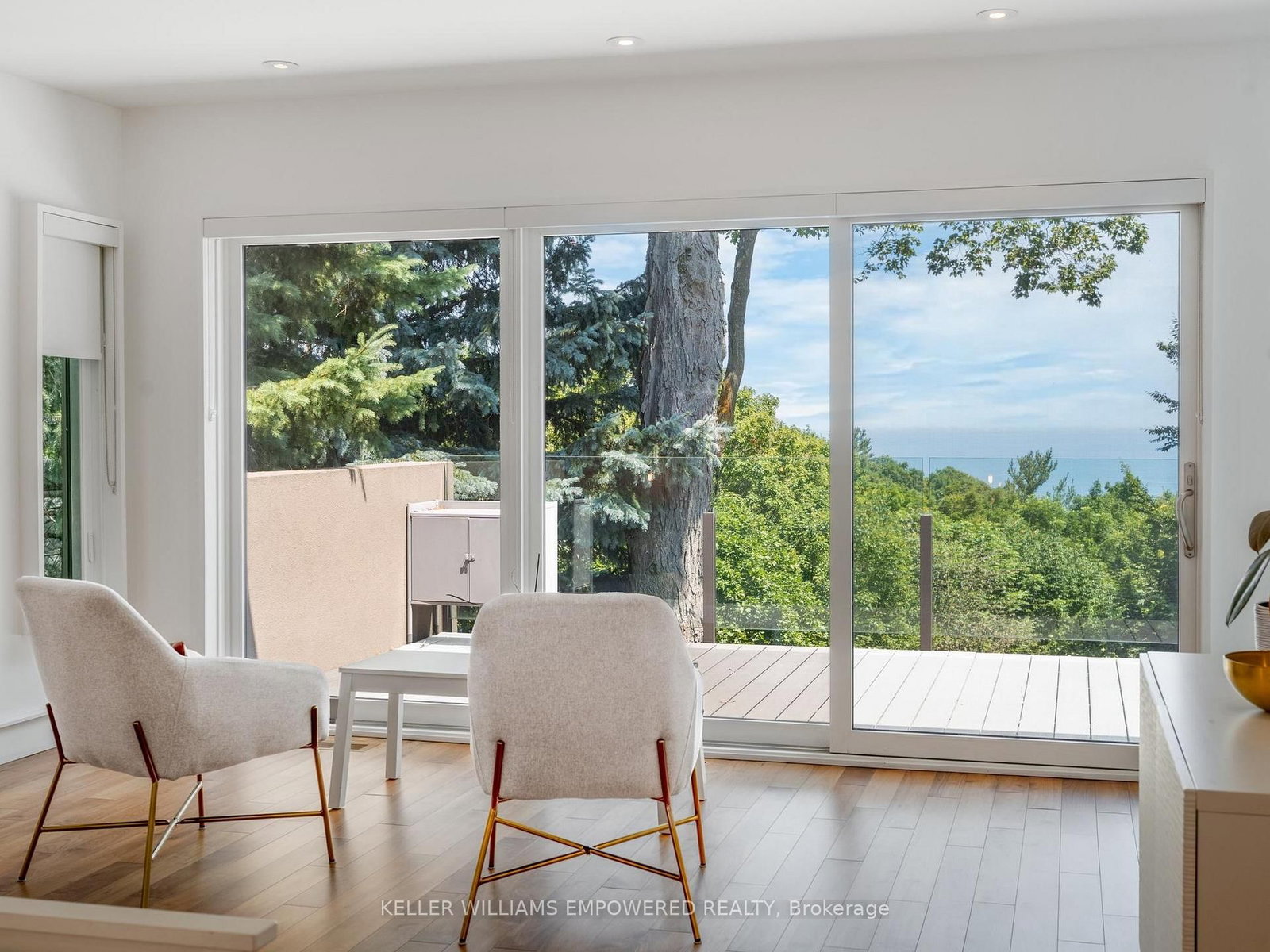 9 Fenwood Heights • Toronto, ON photo 28