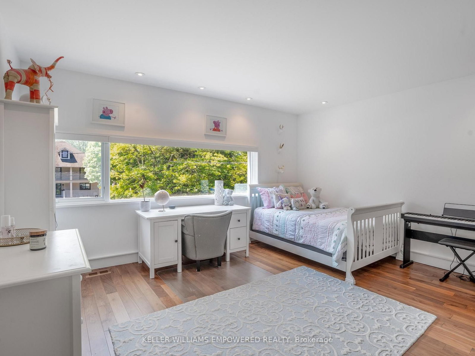 9 Fenwood Heights • Toronto, ON photo 36