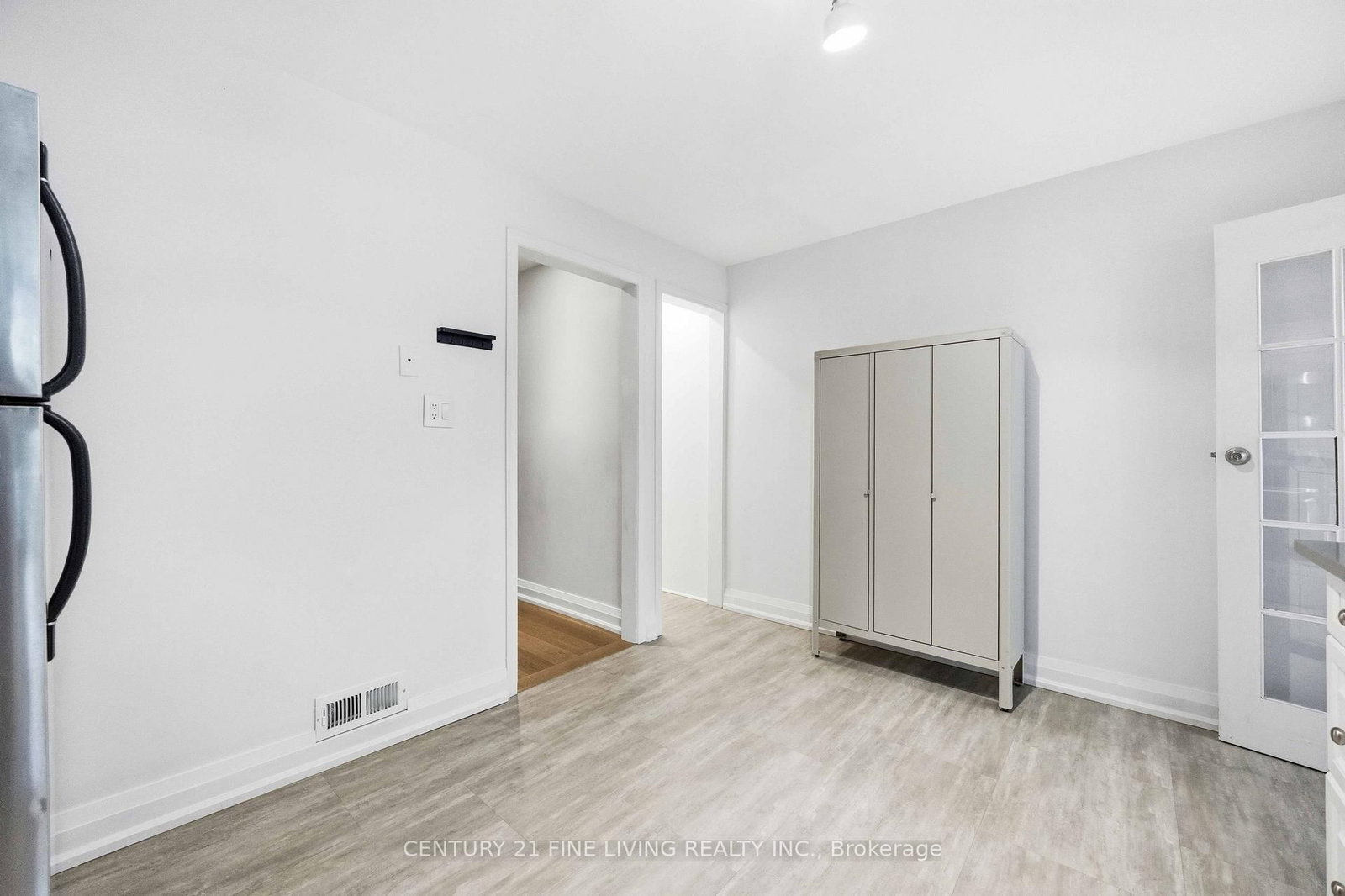 294 Gainsborough Road • Toronto, ON photo 20