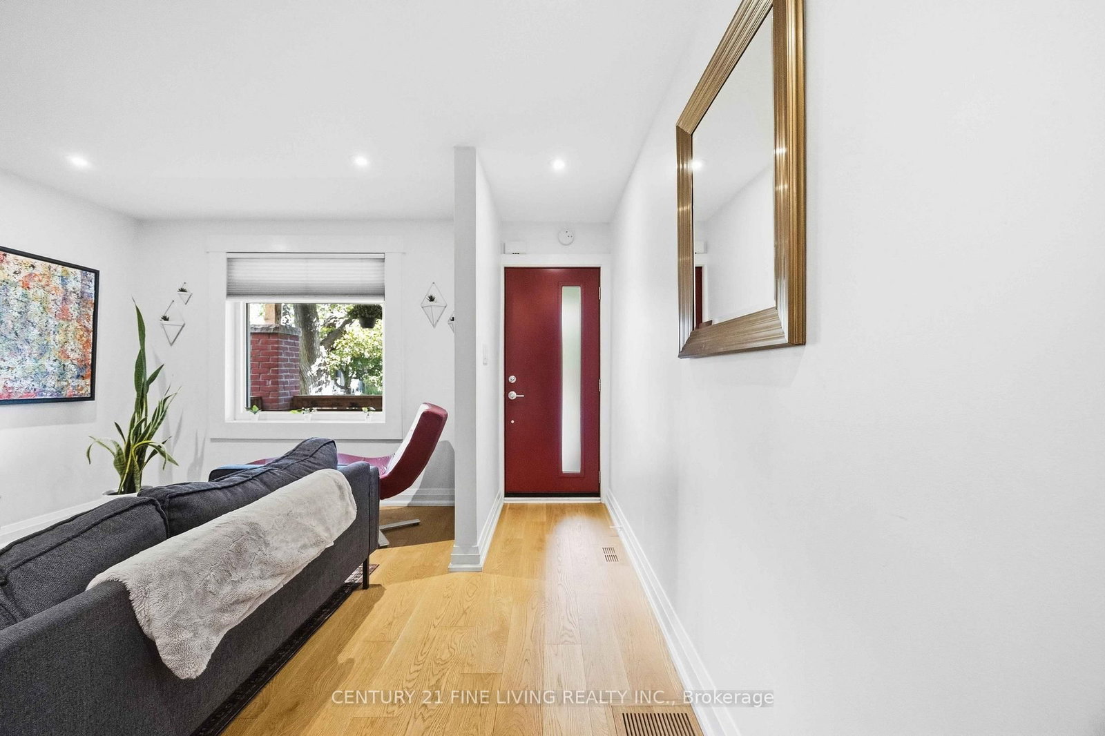 294 Gainsborough Road • Toronto, ON photo 5