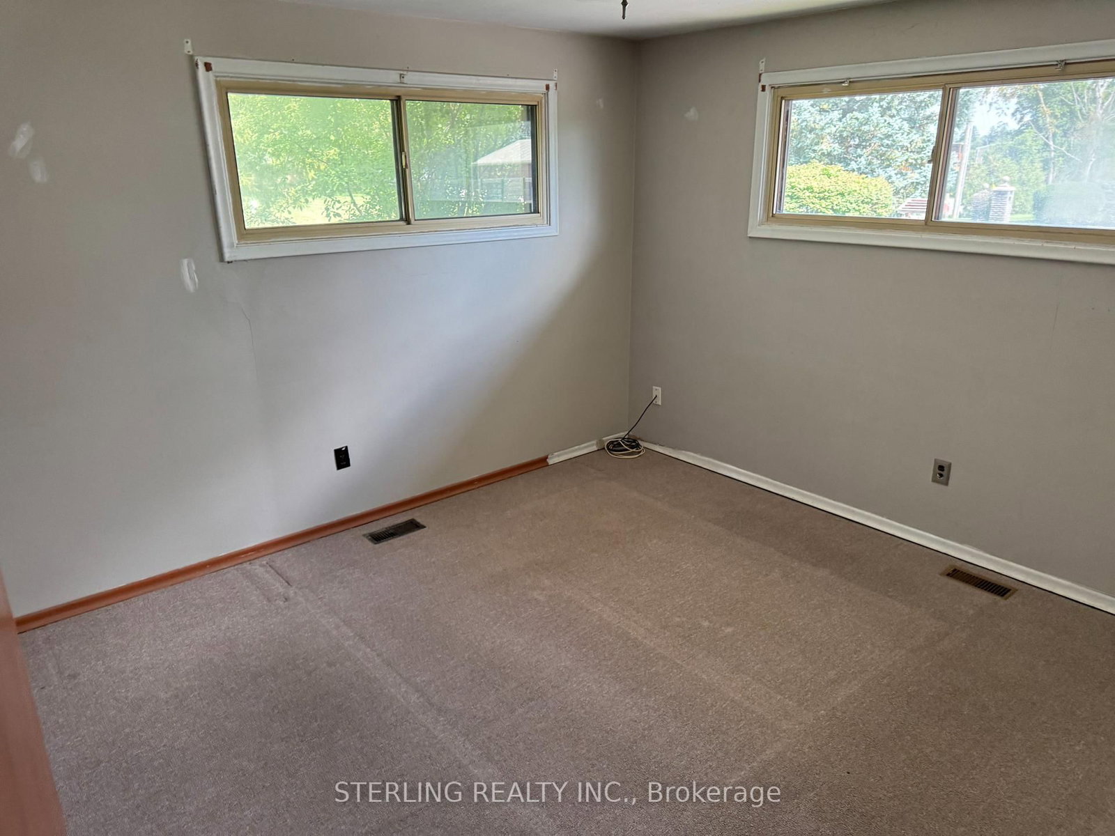 817 Jomar Avenue • Pickering, ON photo 11