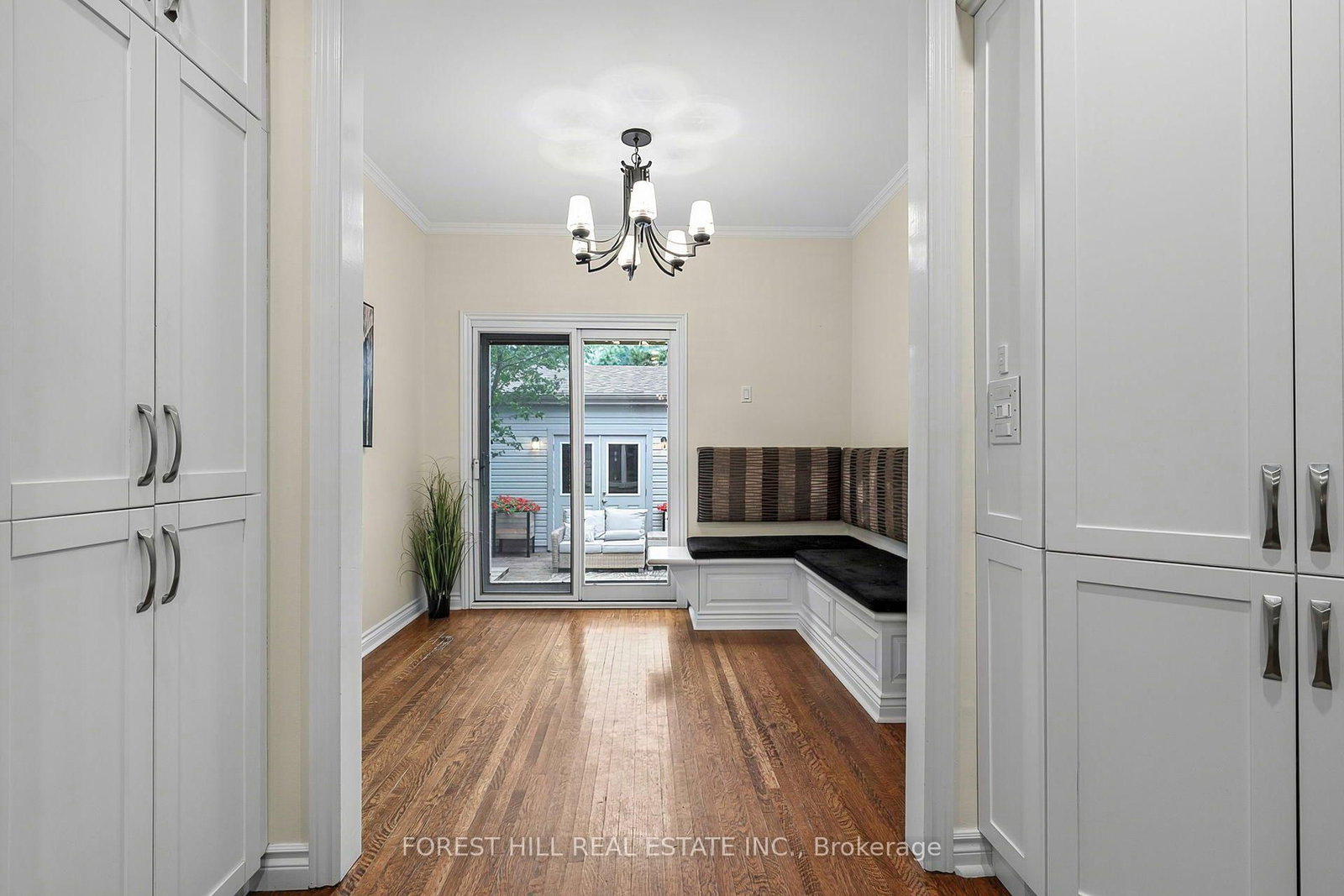 53 Langford Avenue • Toronto, ON photo 11