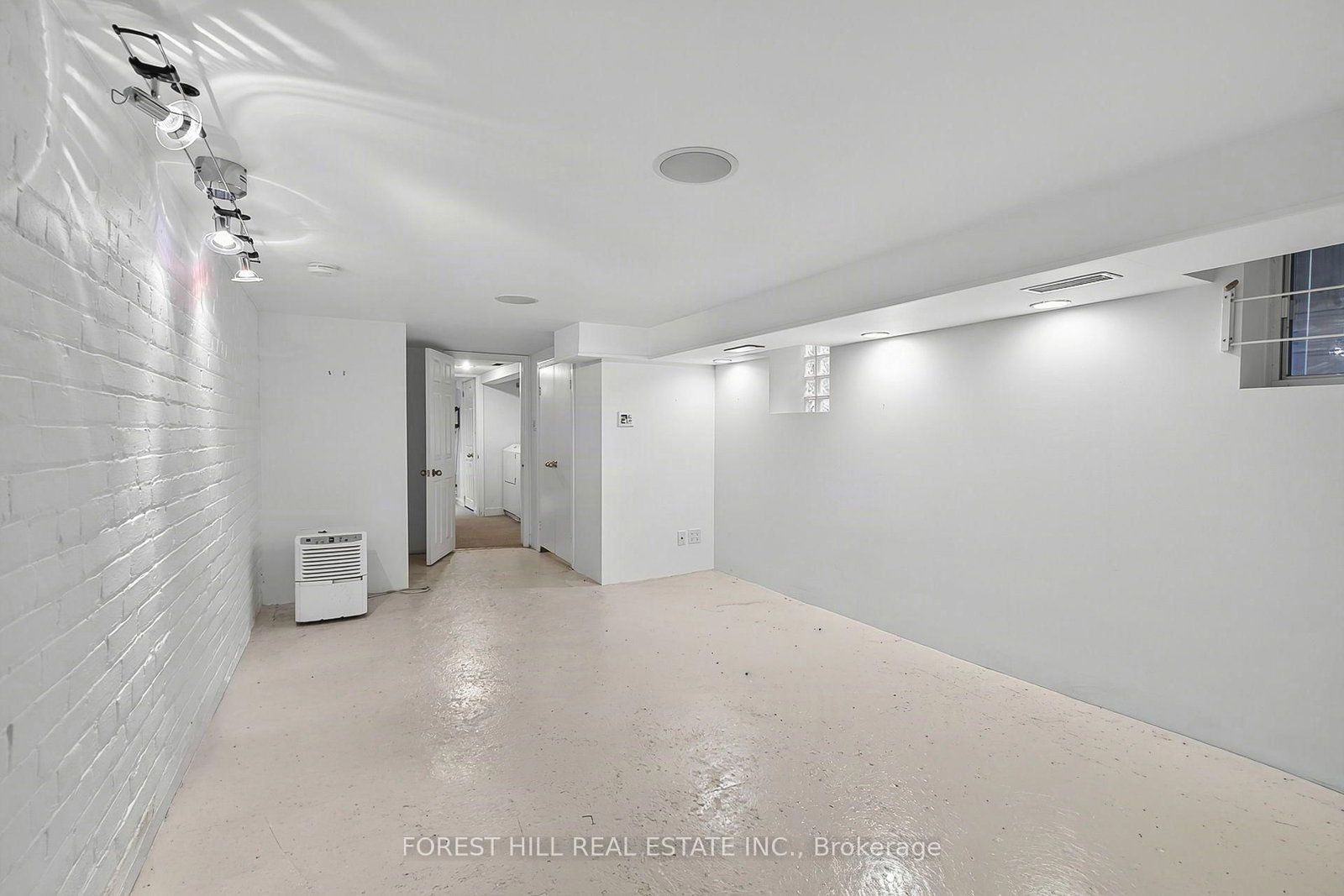 53 Langford Avenue • Toronto, ON photo 38