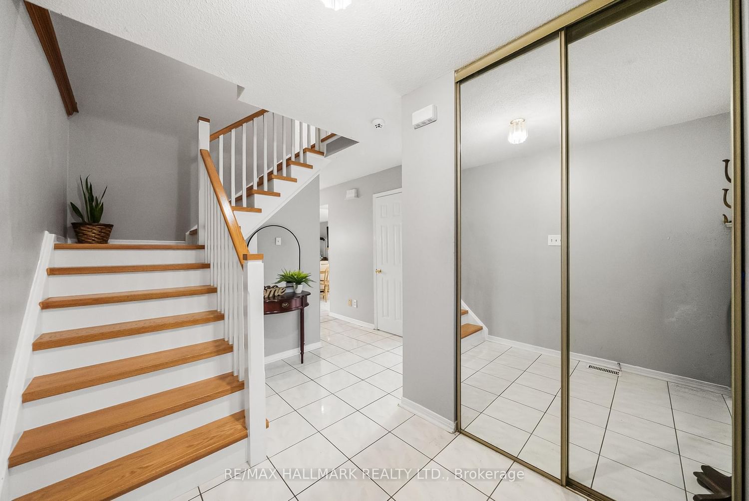 1322 Redwood Lane • Pickering, ON photo 2