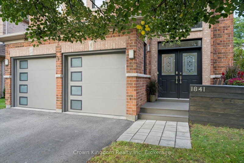 1841 Holbrook Court