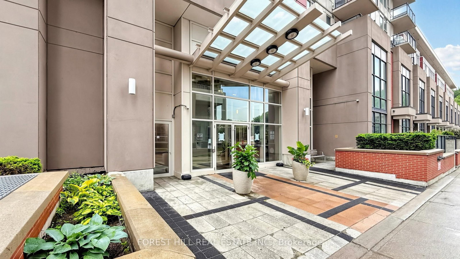 25 Town Centre Court • #325 • Toronto, ON photo 2
