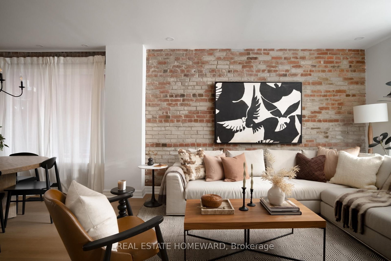 188 Hastings Avenue • Toronto, ON photo 5