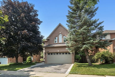 Detached House for sale at 1798 Autumn Crescent, Pickering, Ontario, L1V 6W7 - Amberlea - MLS: E13756690