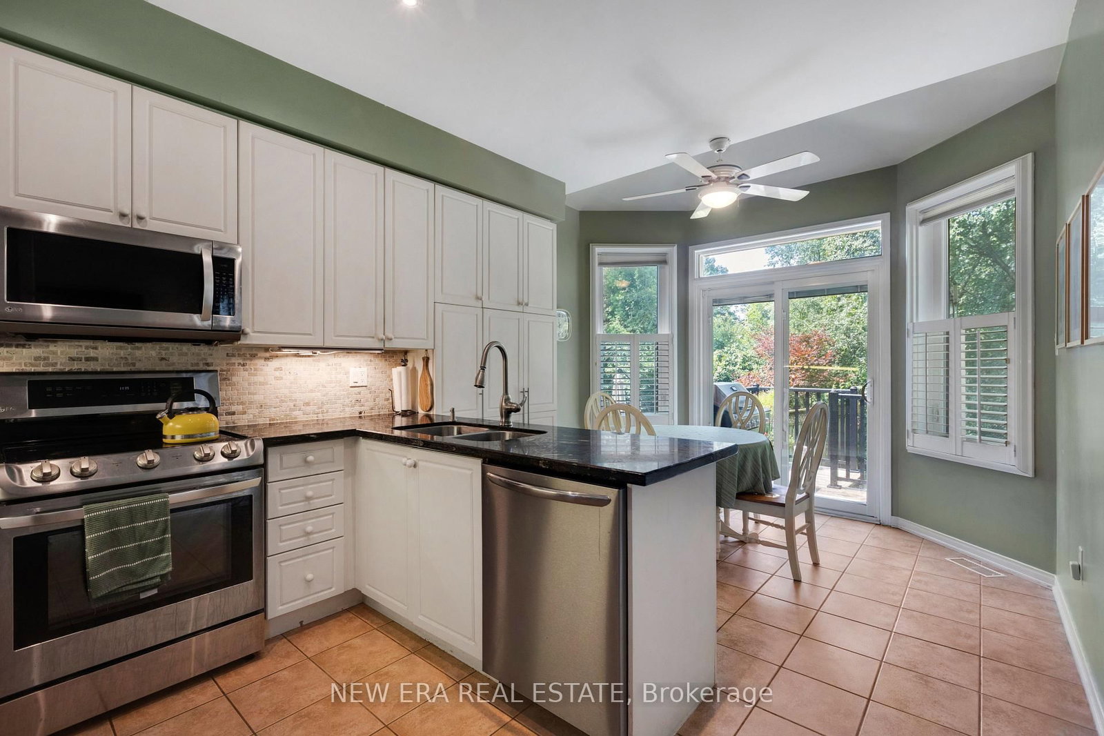 1798 Autumn Crescent • Pickering, ON photo 12