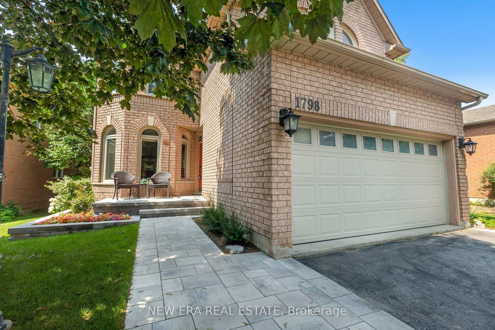 1798 Autumn Crescent • Pickering, ON photo 3