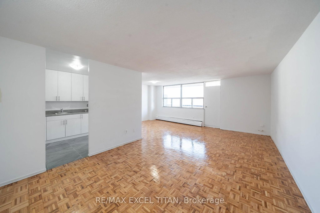 814 - 5 Glamorgan Avenue 5