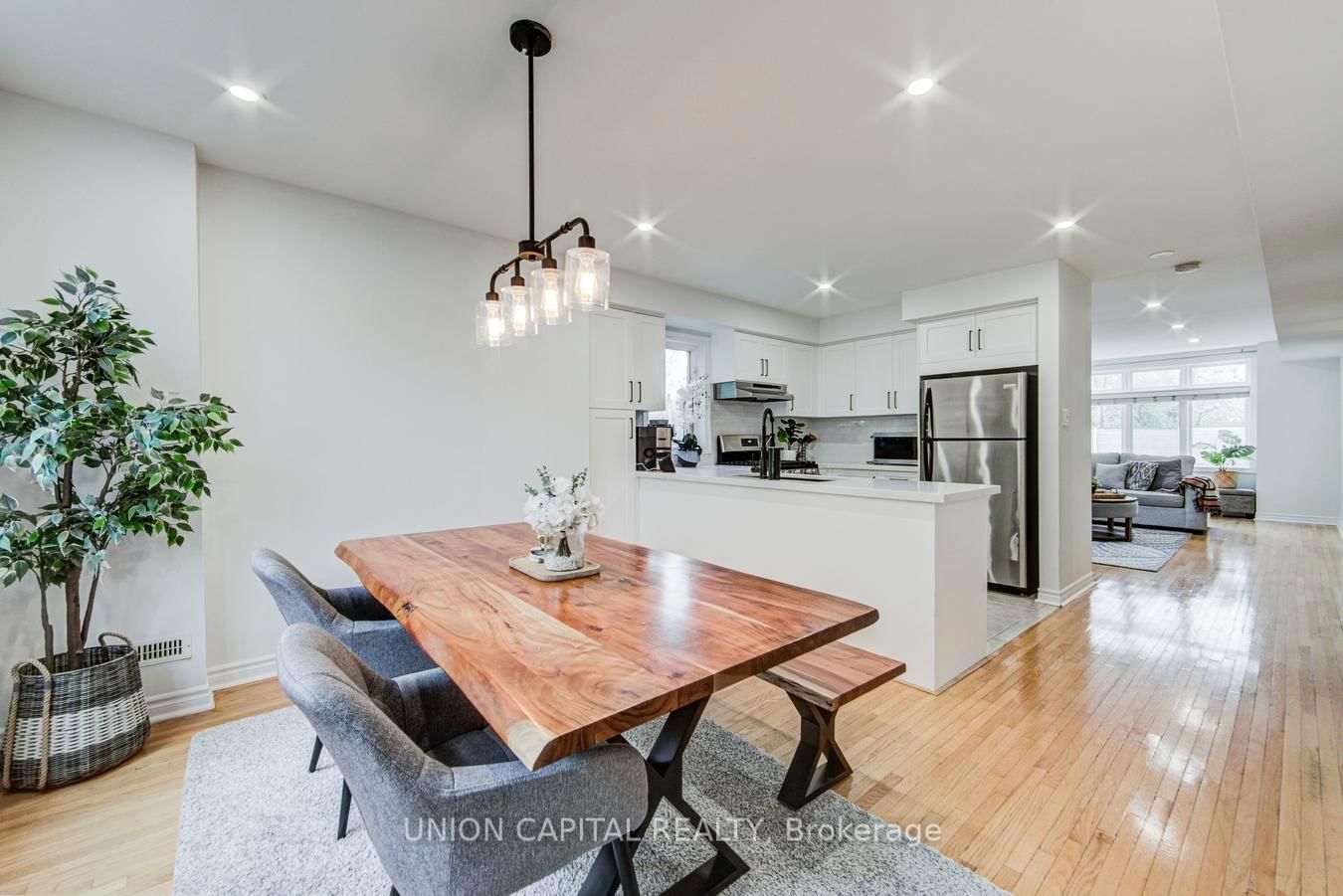 1 Bastedo Avenue • #8 • Toronto, ON photo 18