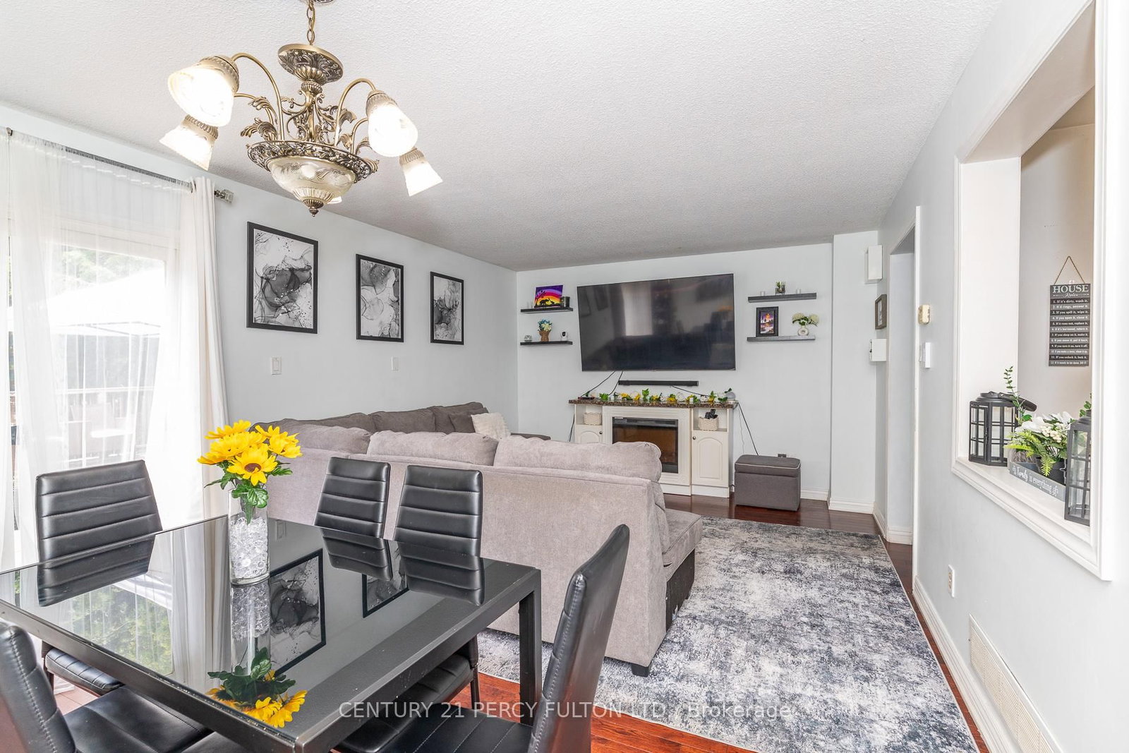 Pinecrest, Oshawa photo 13