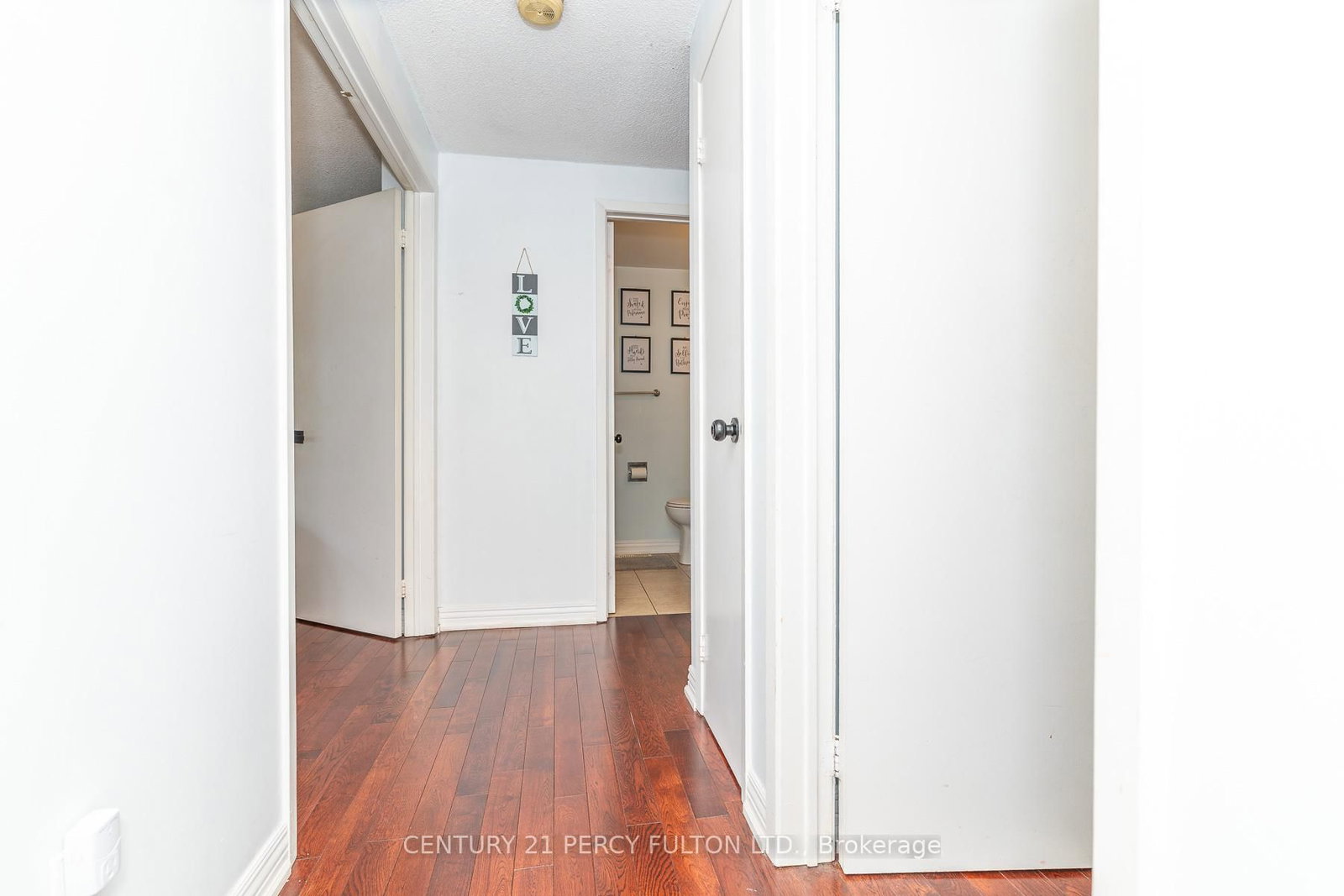 Pinecrest, Oshawa photo 20
