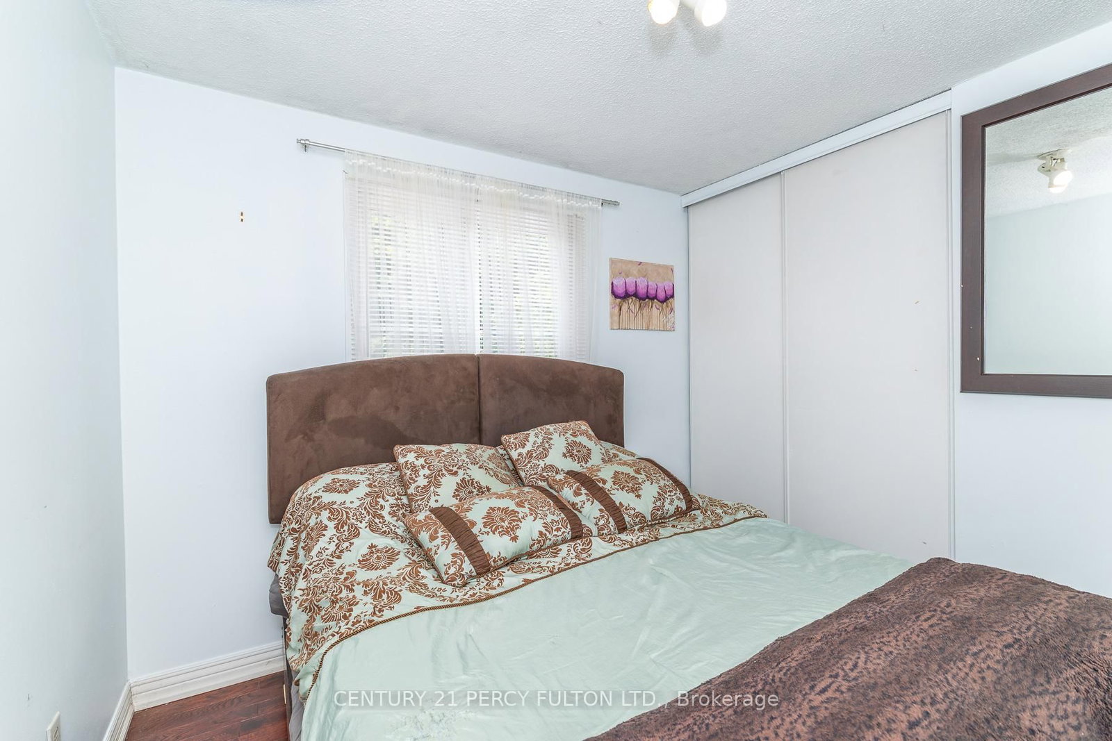 Pinecrest, Oshawa photo 25