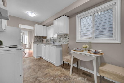 5 Fenwick Avenue • Clarington, ON photo 3