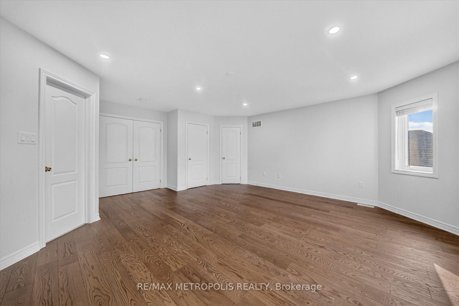 749 Black Cherry Drive • Oshawa, ON photo 26