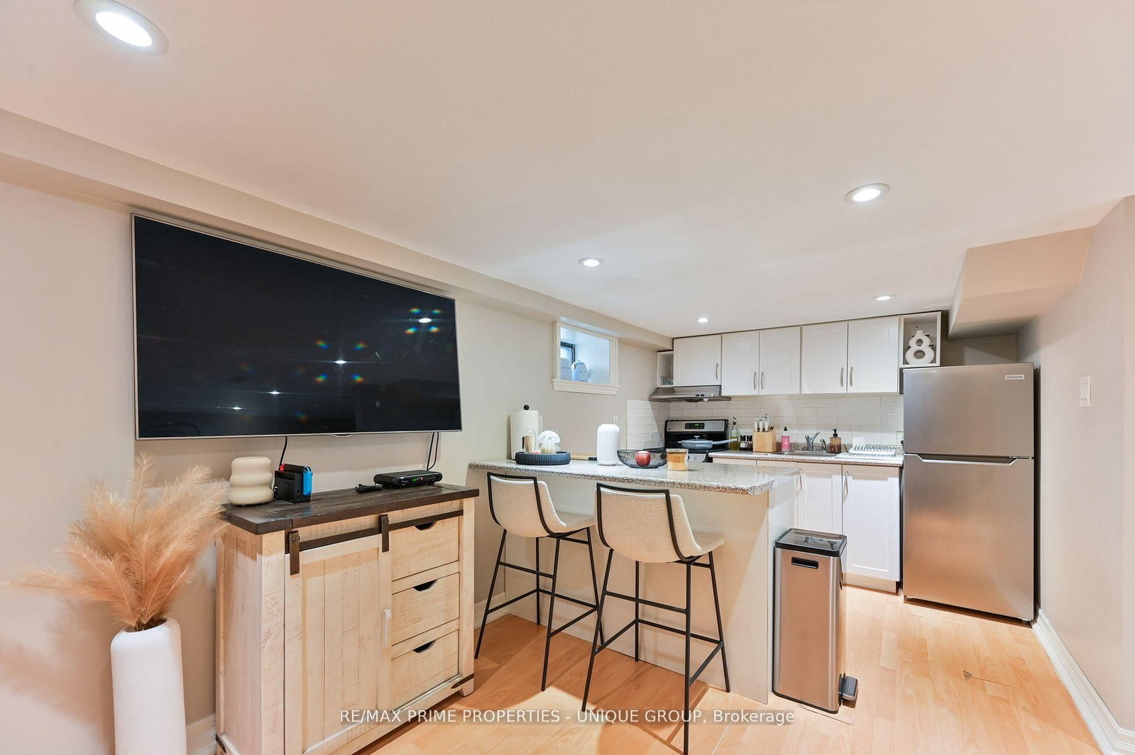 16 Eastwood Avenue • Toronto, ON photo 33