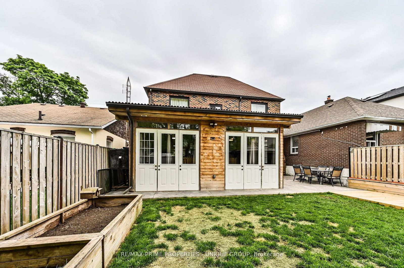 16 Eastwood Avenue • Toronto, ON photo 39