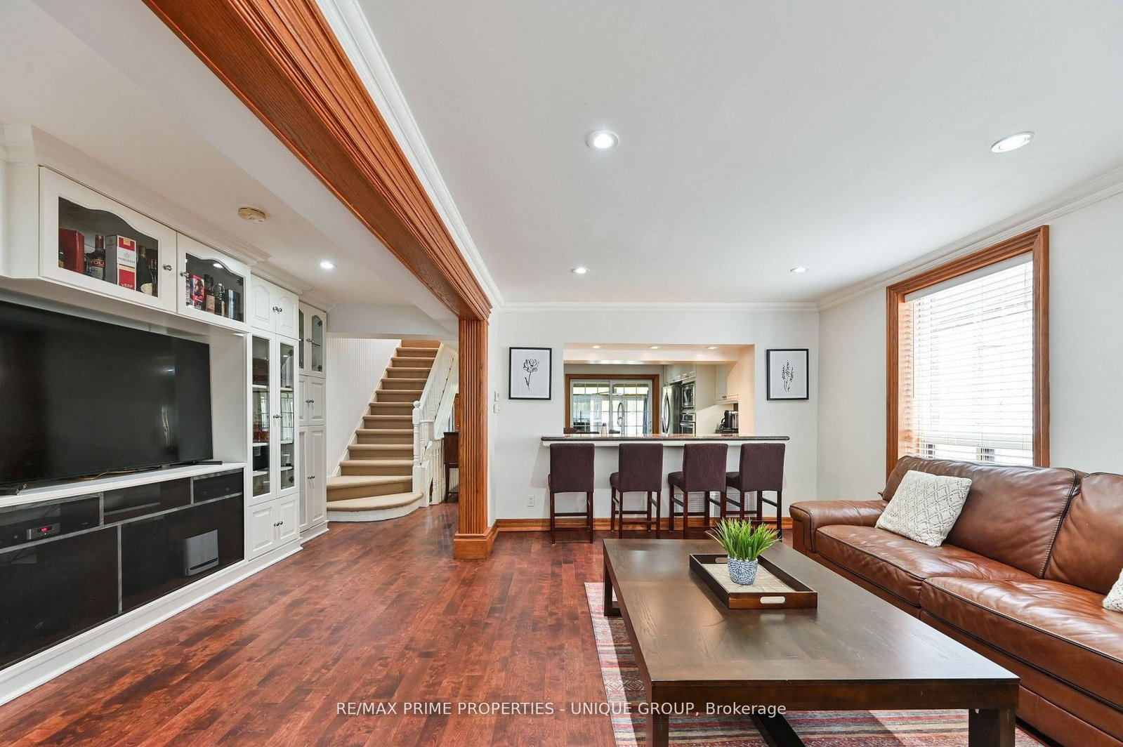 16 Eastwood Avenue • Toronto, ON photo 6