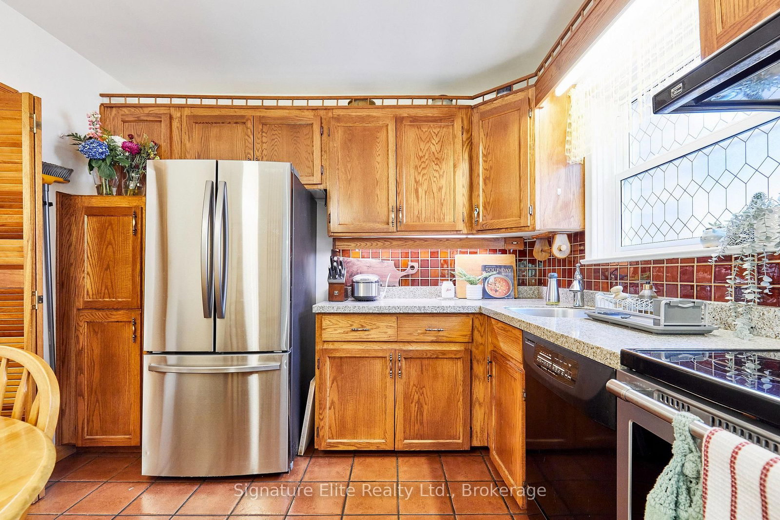 122 Haileybury Drive • Toronto, ON photo 13