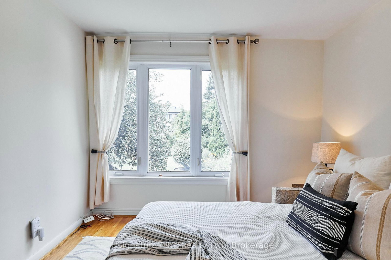 122 Haileybury Drive • Toronto, ON photo 20