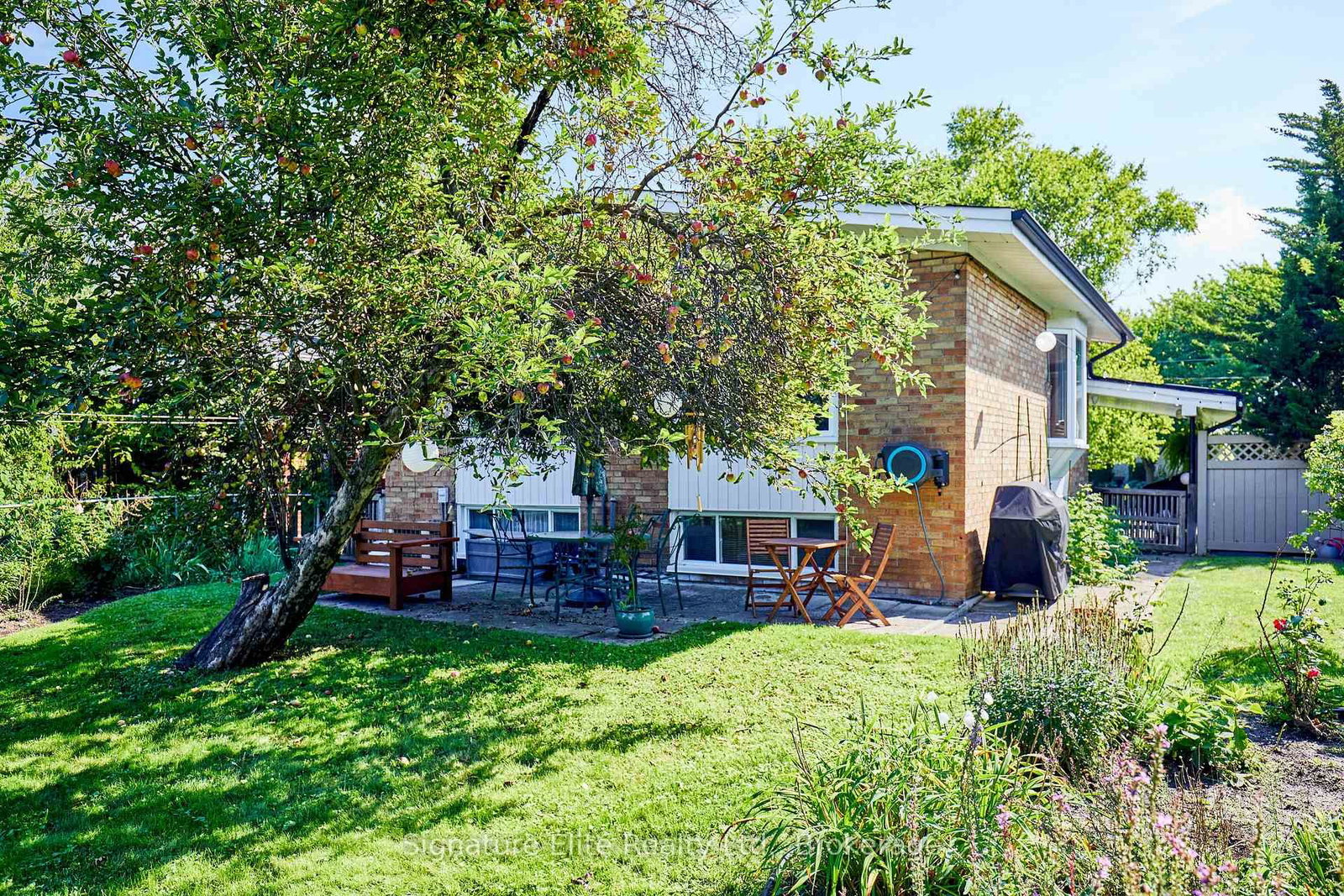 122 Haileybury Drive • Toronto, ON photo 35