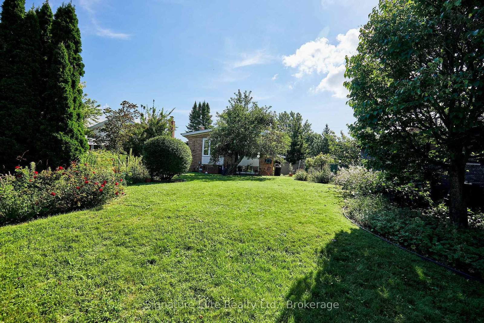 122 Haileybury Drive • Toronto, ON photo 37