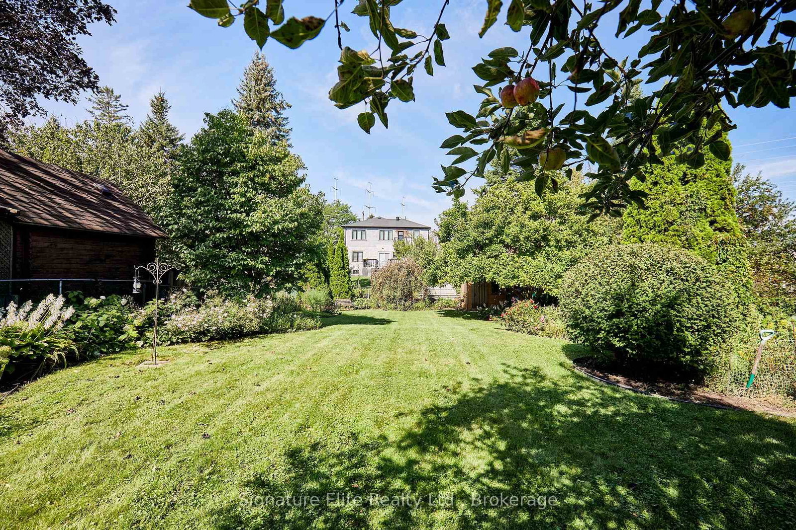 122 Haileybury Drive • Toronto, ON photo 38