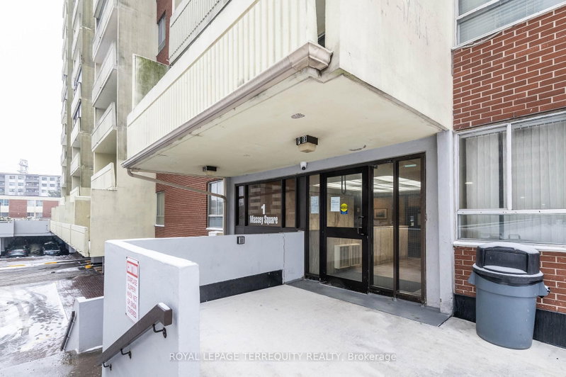 1703 - 1 Massey Square