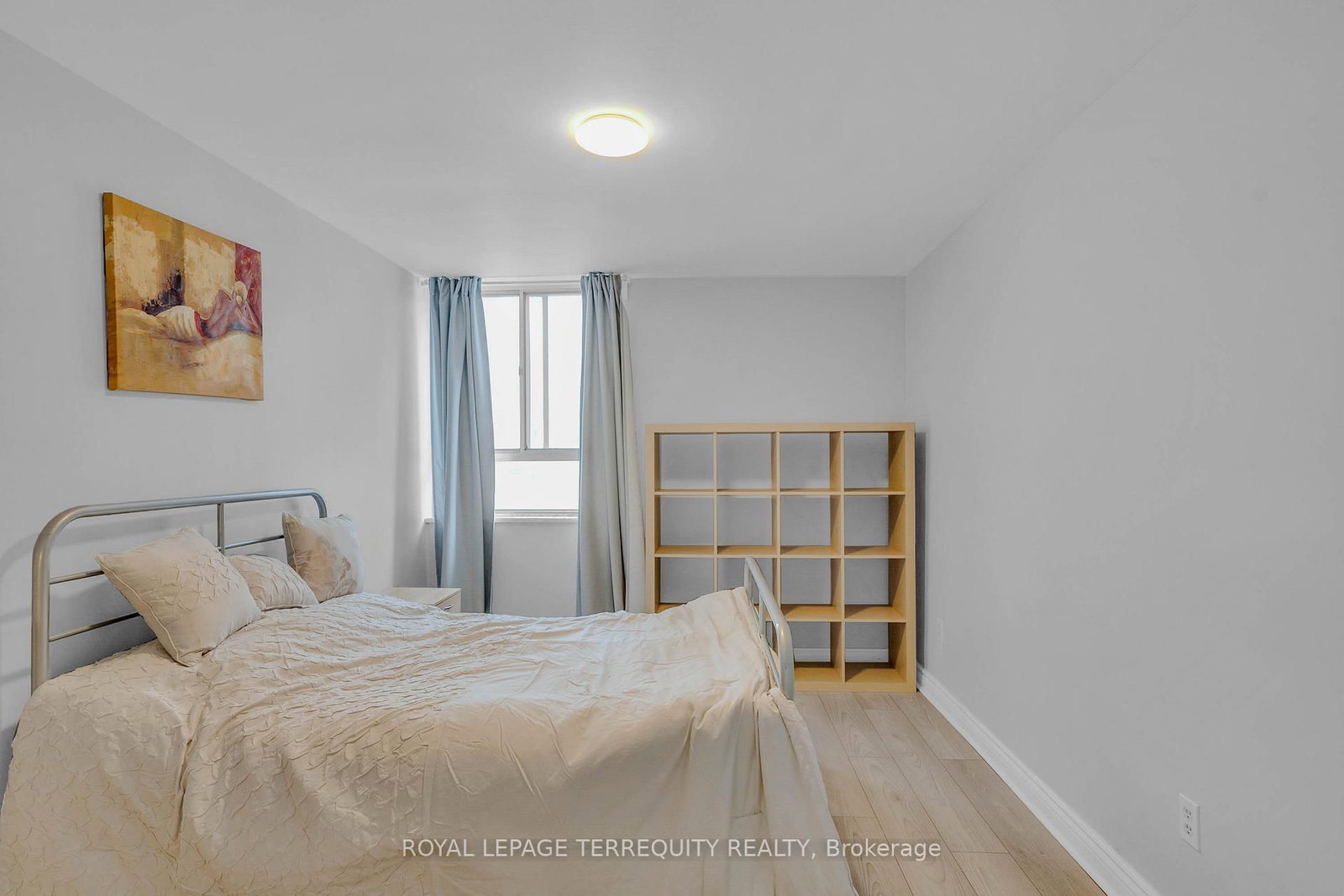 1 Massey Square • #1703 • Toronto, ON photo 21