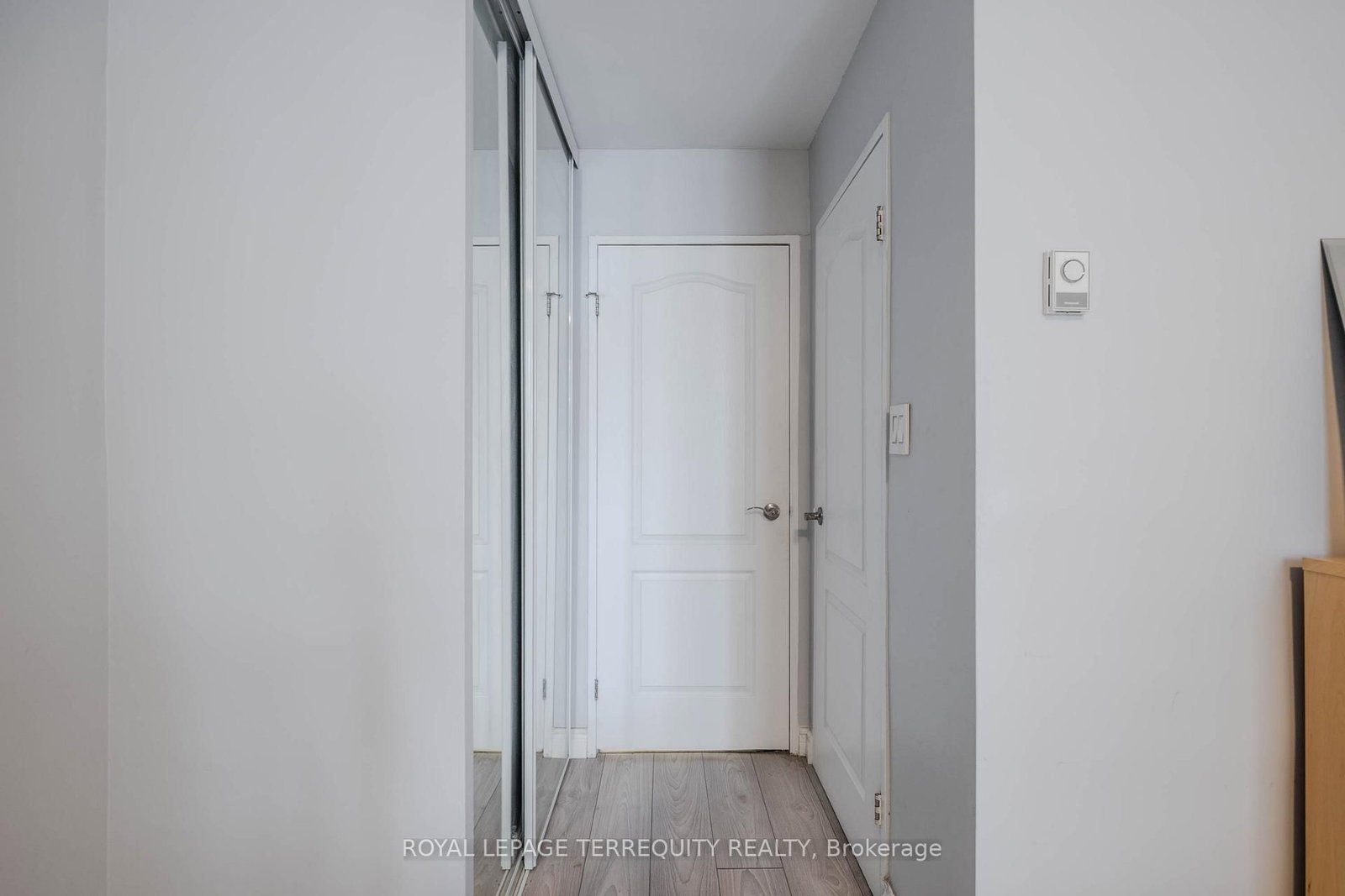 1 Massey Square • #1703 • Toronto, ON photo 23