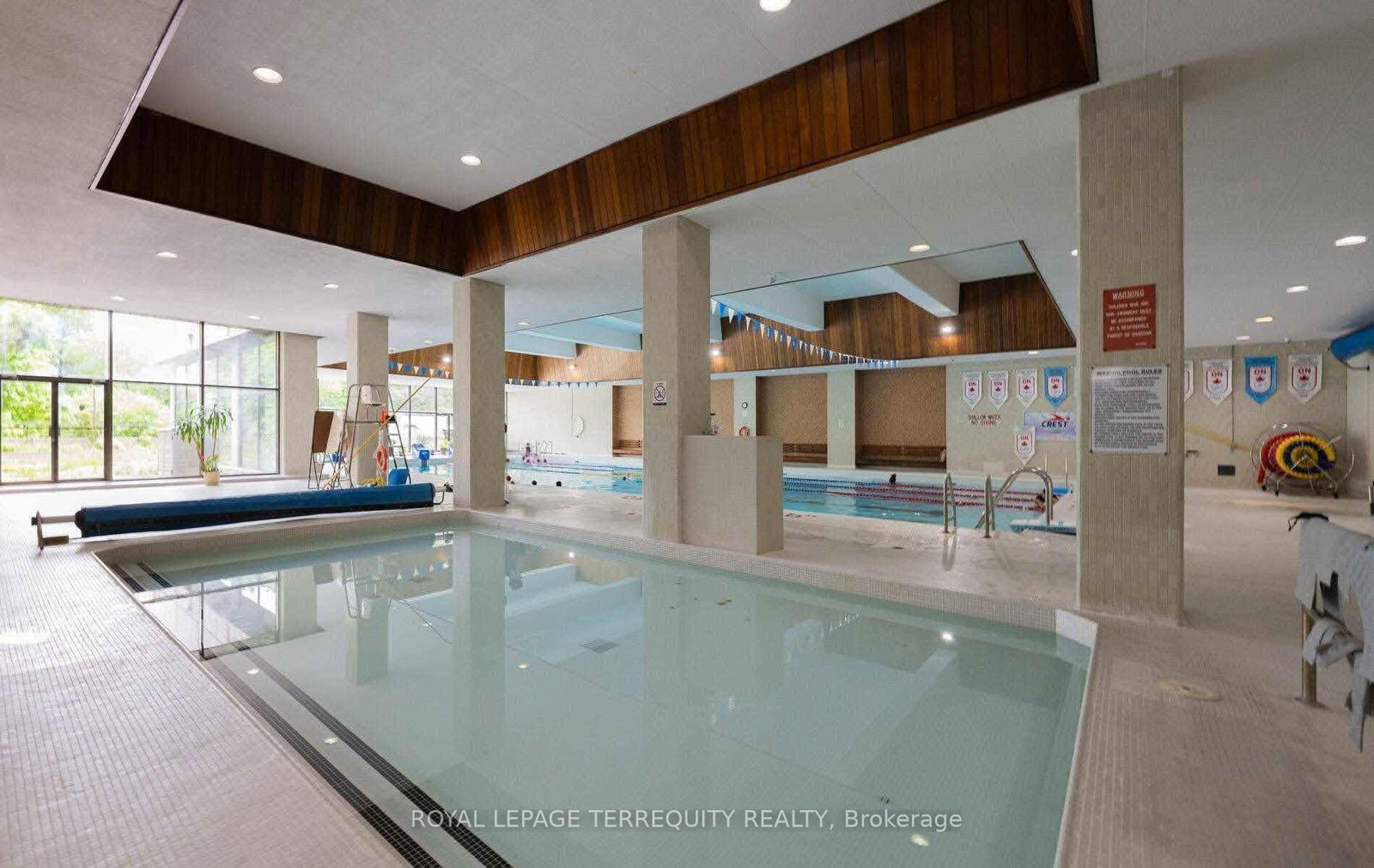 1 Massey Square • #1703 • Toronto, ON photo 25