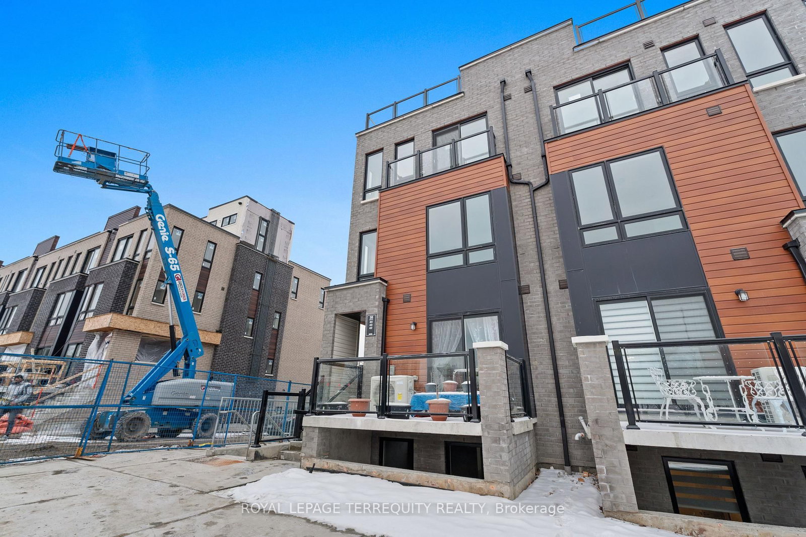 30 Liben Way • #43 • Toronto, ON photo 2