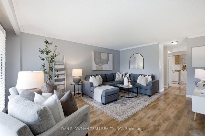 302 Vancouver Crescent