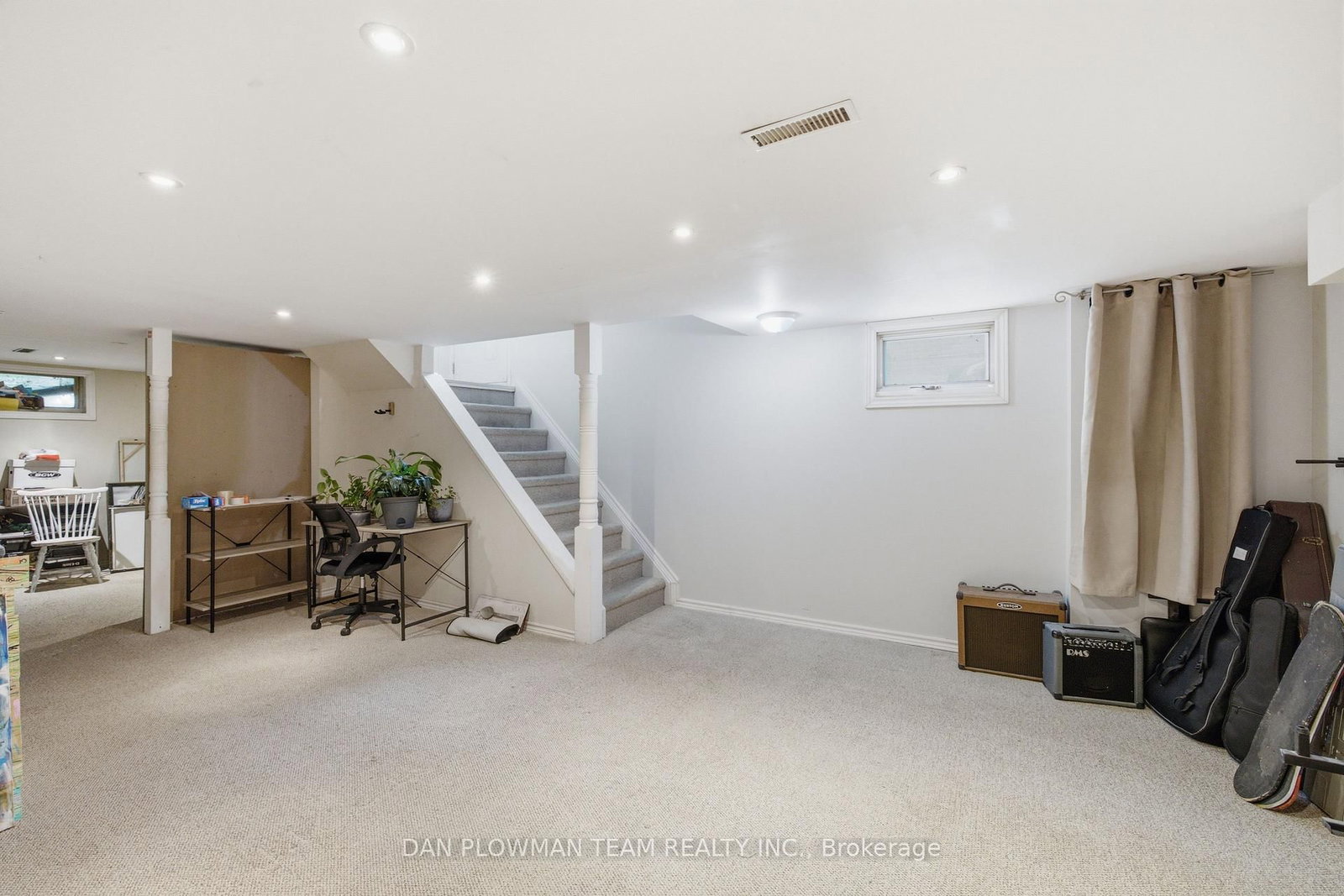 302 Vancouver Crescent • Oshawa, ON photo 24
