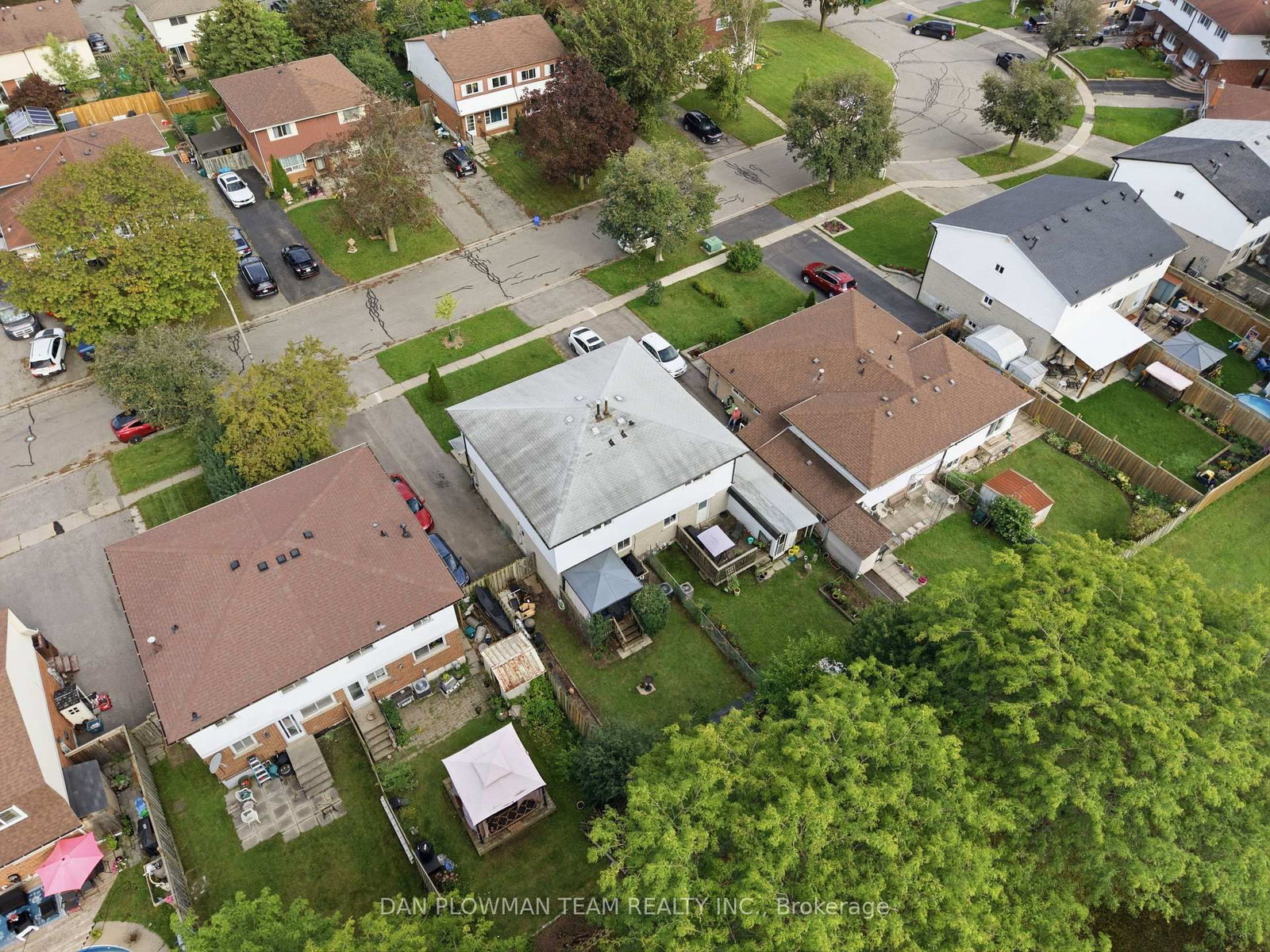 302 Vancouver Crescent • Oshawa, ON photo 35