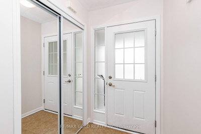 2486 William Jackson Drive • Pickering, ON photo 5