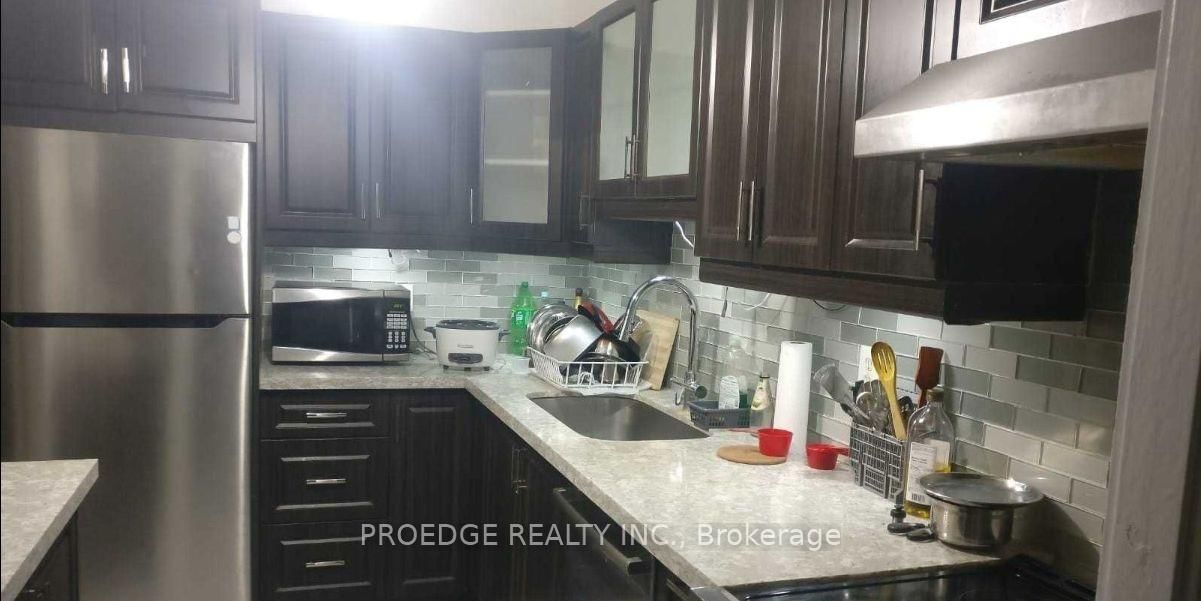 5 Massey Square • #102 • Toronto, ON photo 7