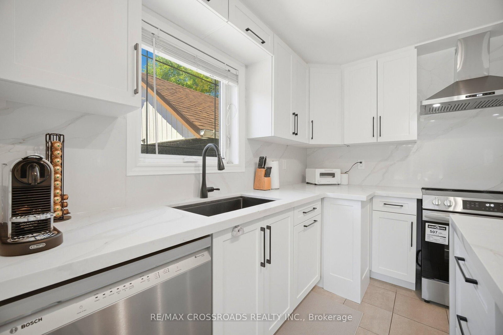 18 Adanac Drive • Toronto, ON photo 22
