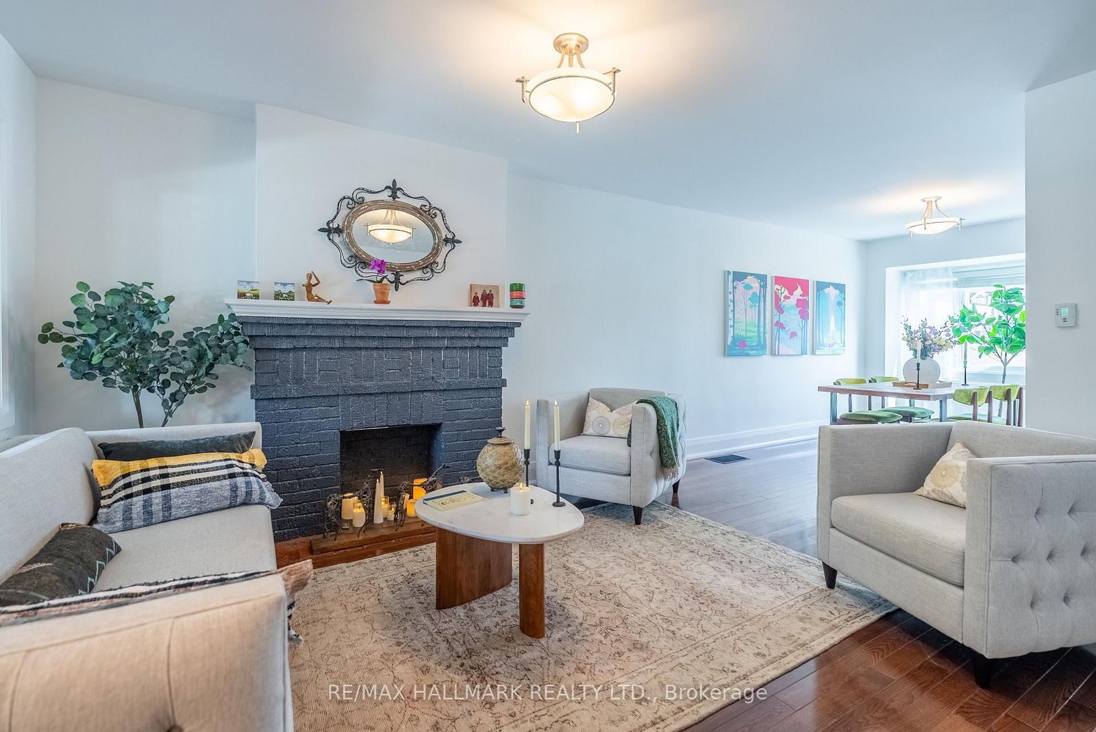397 Strathmore Boulevard • Toronto, ON photo 4